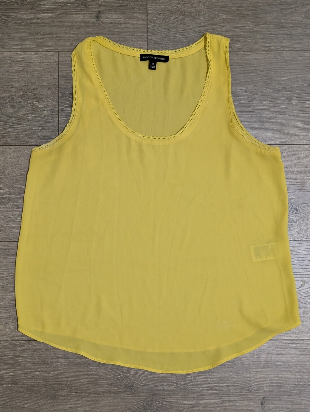 Banana Republic Sunny Yellow Picot Trim Flowy Sheer Scoop Neck Sleeveless Tank•M